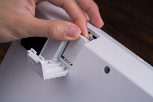 ：微软授权无线连接 Xbox 主机的街机摇杆AG电玩国际八位堂（8BitDo）新品发布(图3)